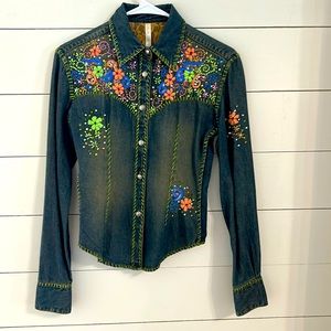 SOOOO Cute!  Western denim embroidered shirt